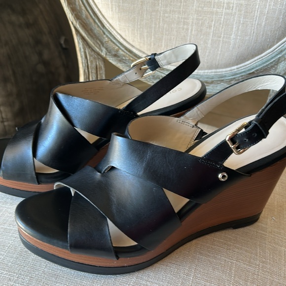 COLE HAAN Laci Platform Wedge Sandal - Picture 14 of 14